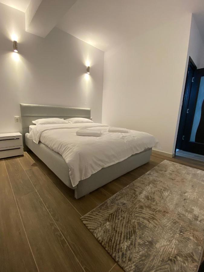 Отель Modern House Сигету-Мармацией Экстерьер фото