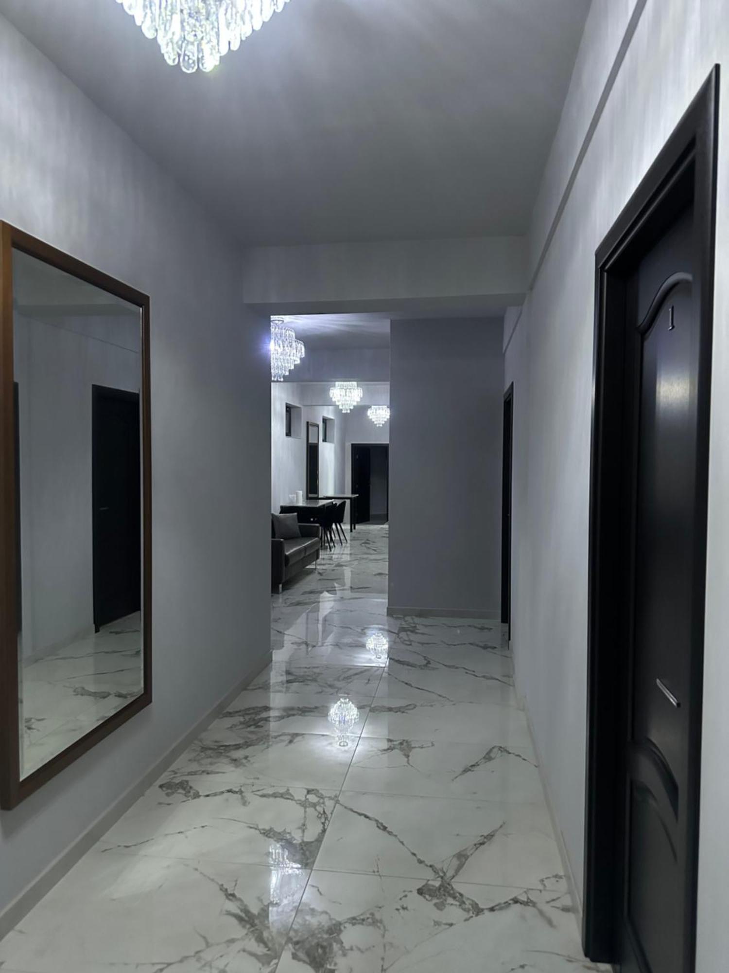 Отель Modern House Сигету-Мармацией Экстерьер фото