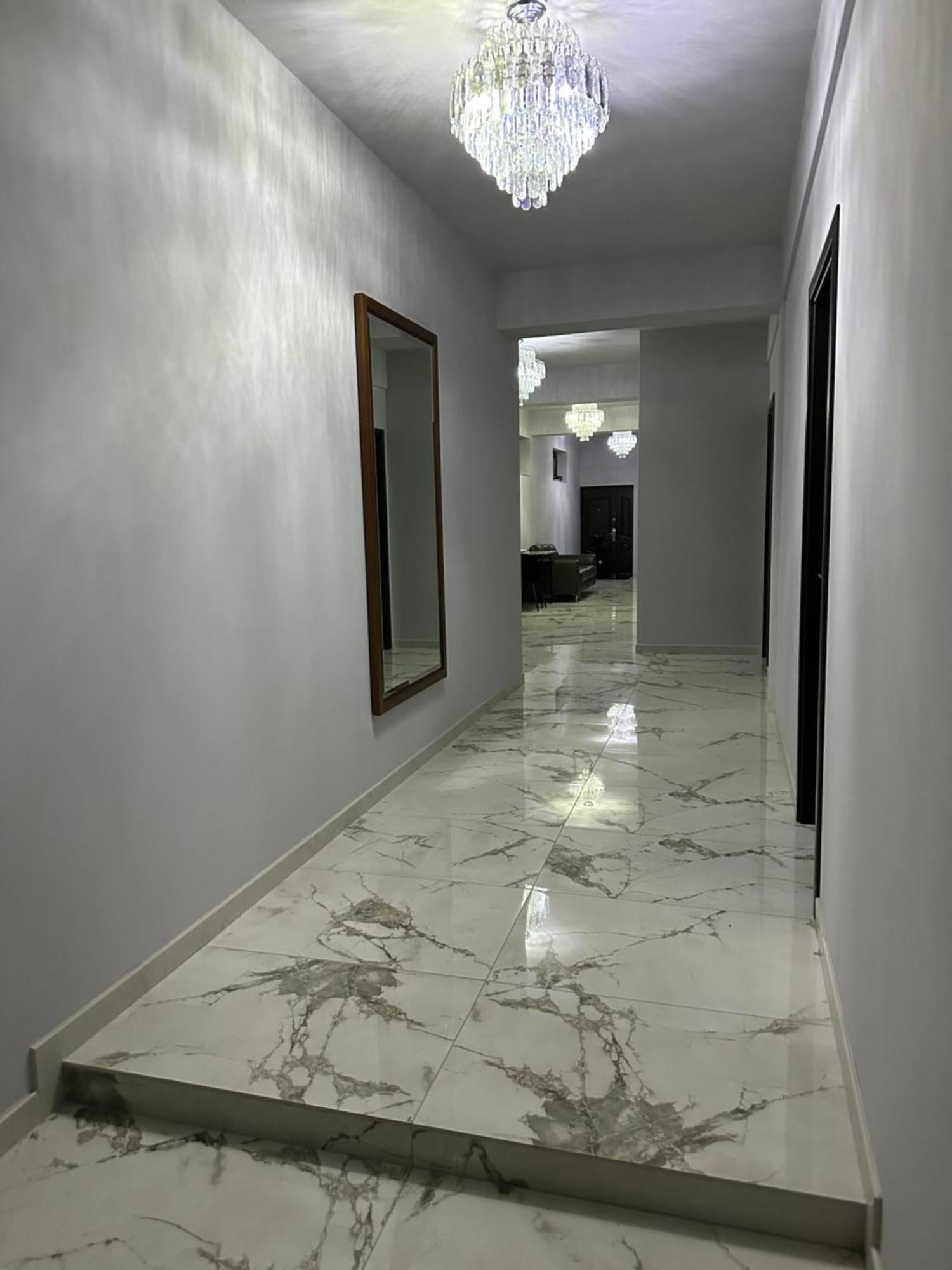Отель Modern House Сигету-Мармацией Экстерьер фото